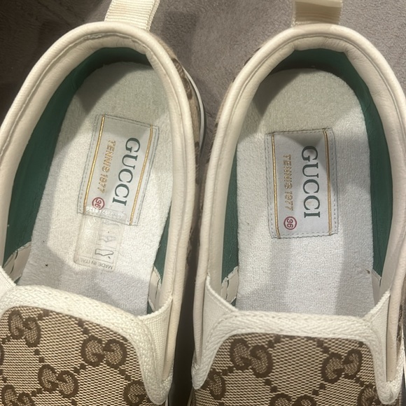 GUCCI tennis 1977 slip on canvas sneaker size 36/6
Very lightly worn - Picture 6 of 6